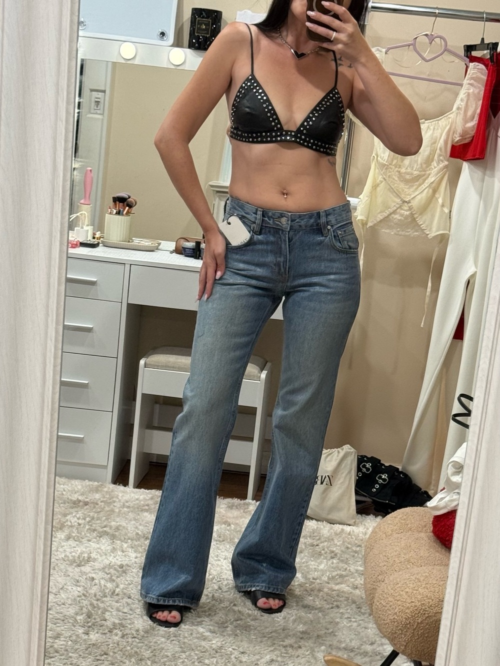 ZARA x Ludovic de Saint Sernin Low Rise Flare Jeans
Size EUR 36 / US 4 - Picture 14 of 15